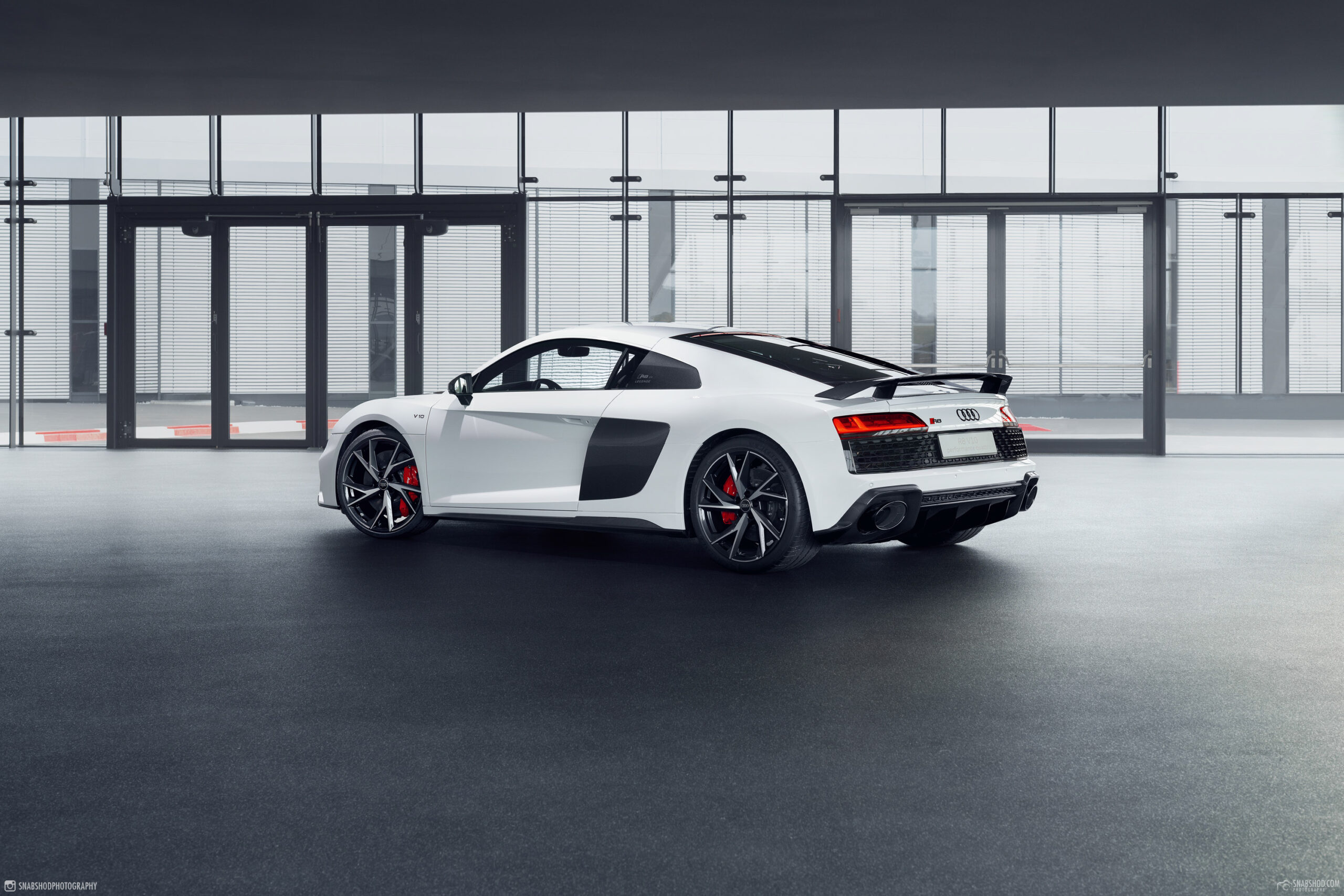 Audi R8 V10 performance quattro LEGENDE 2 of 8 ibis